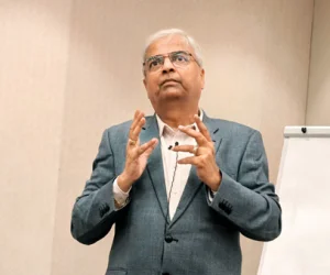 Dr. Girish Jakhotiya